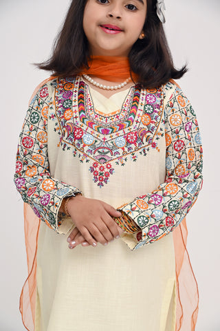 Motif Intermix Lawn Embroidered Suit