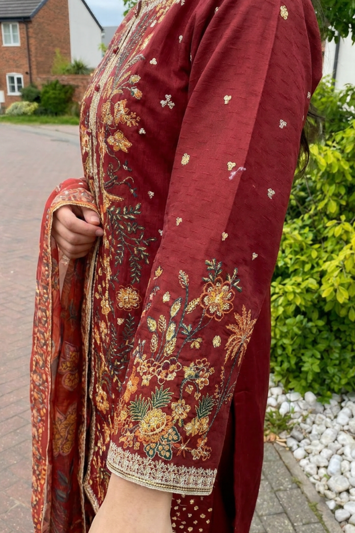 Motif Embroidered Jacquard Suit-004