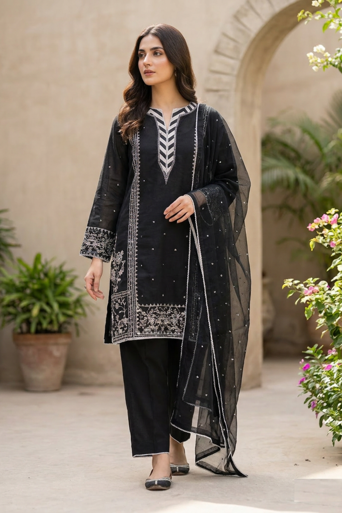 Motif Khaddi Net Embroidered Suit-002