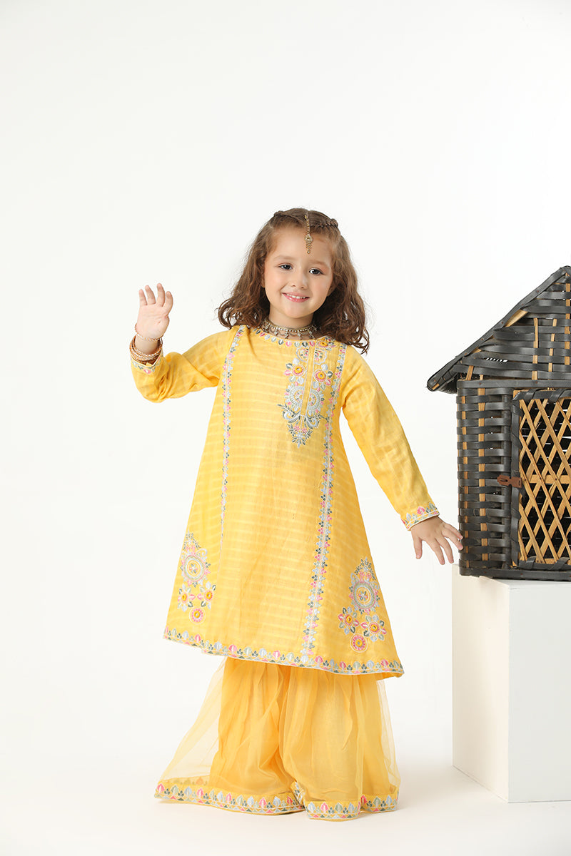 Motif Girls Lawn Embroidered Suit