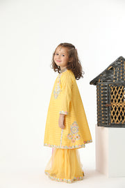 Motif Girls Lawn Embroidered Suit
