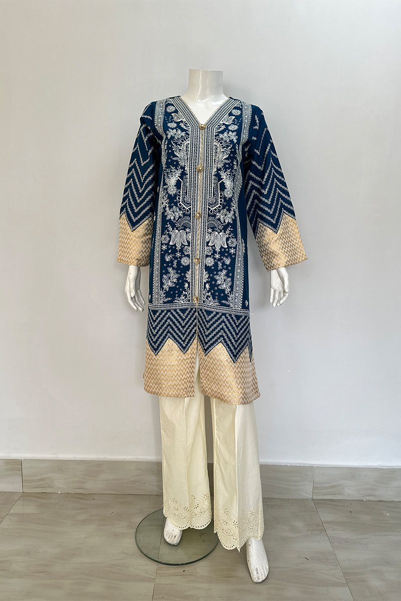 Motif Khaddar Embroidered Kurta