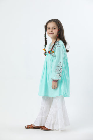 Motif Girls Lawn Embroidered Suit